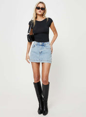 Gazelle Denim Skort Light Wash Tall