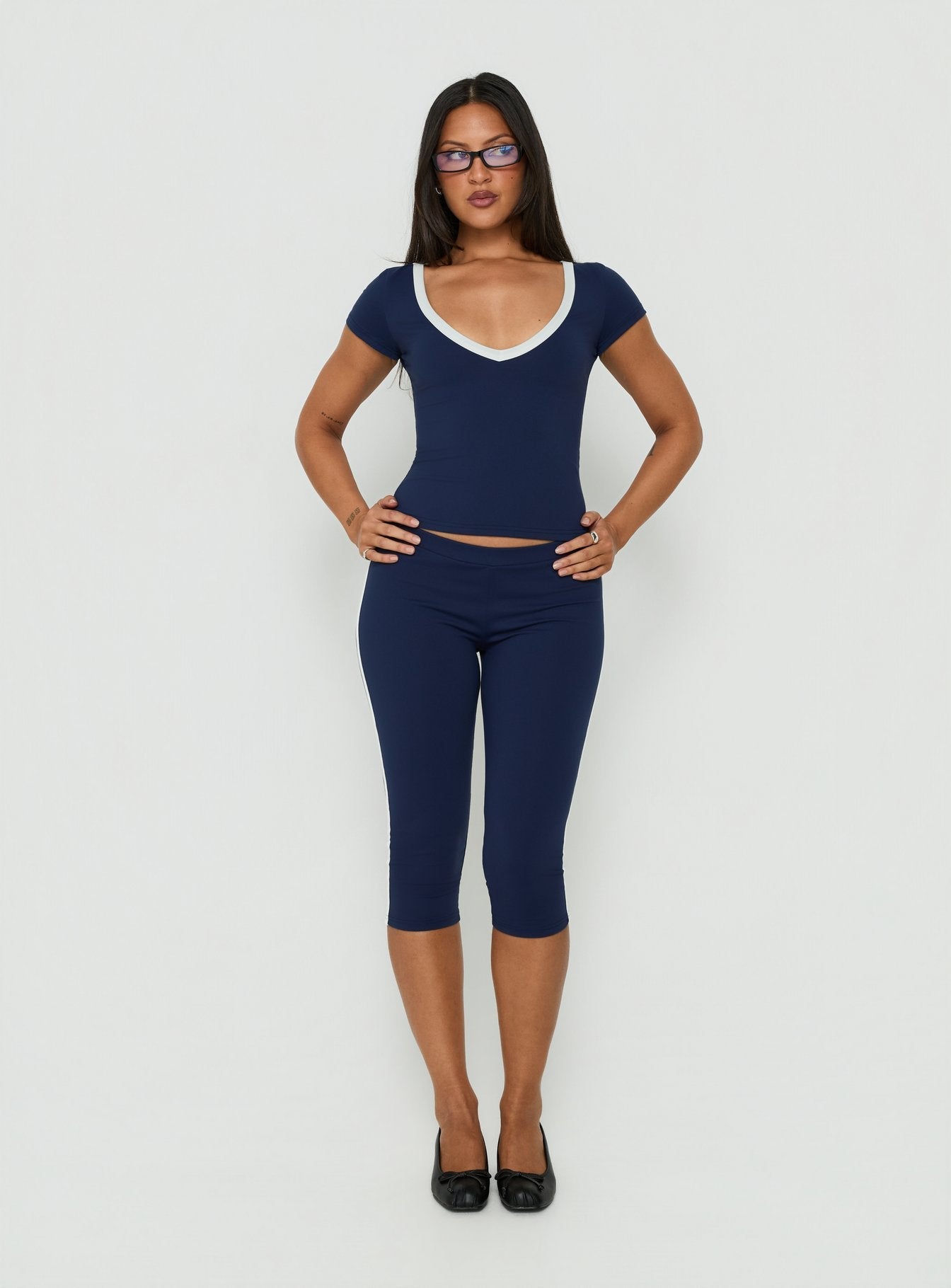 Rowanna Sporty Scoop Neck Top Navy / Cream