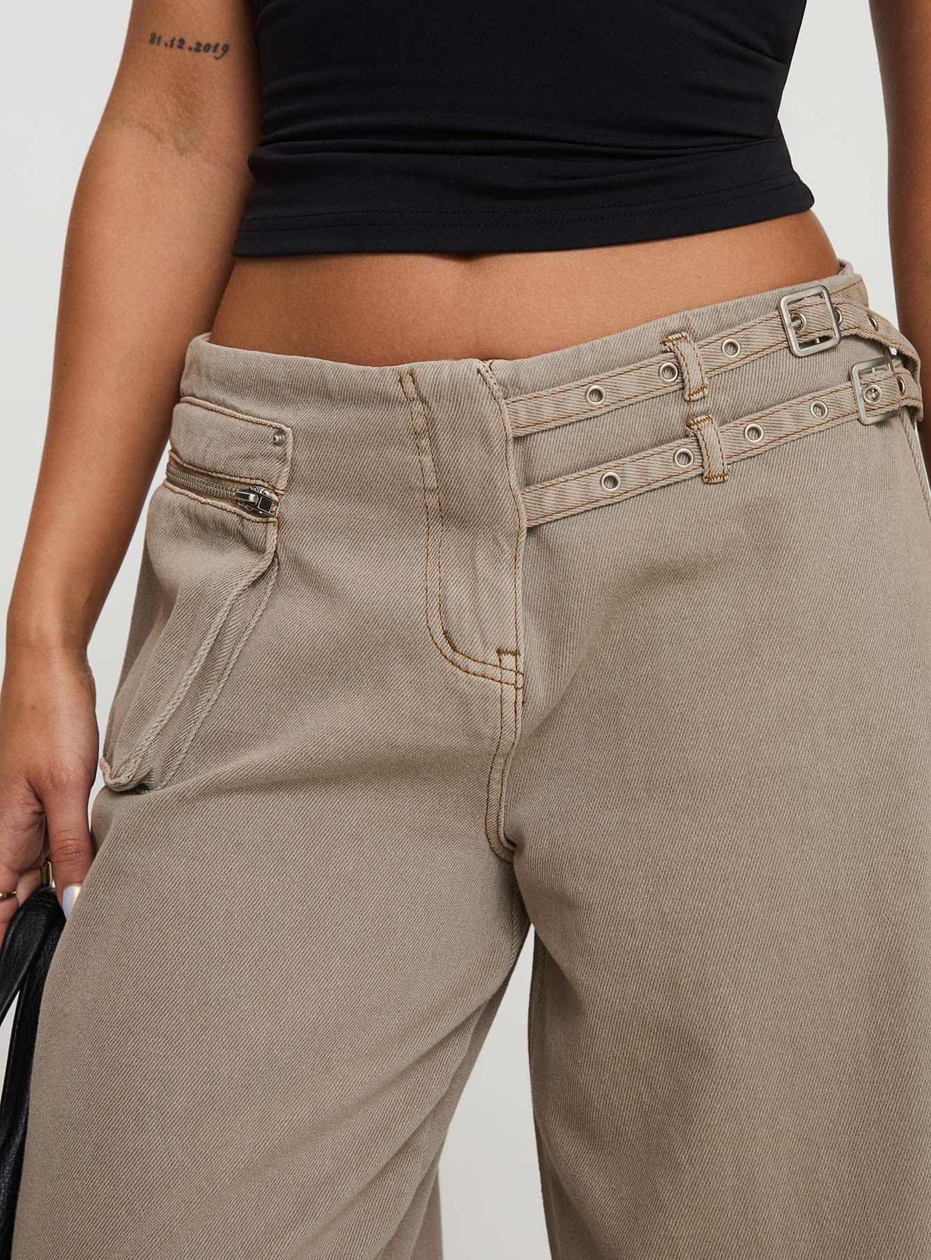 Paltrow Mid Rise Wide Leg Cargo Jeans Washed Brown Petite