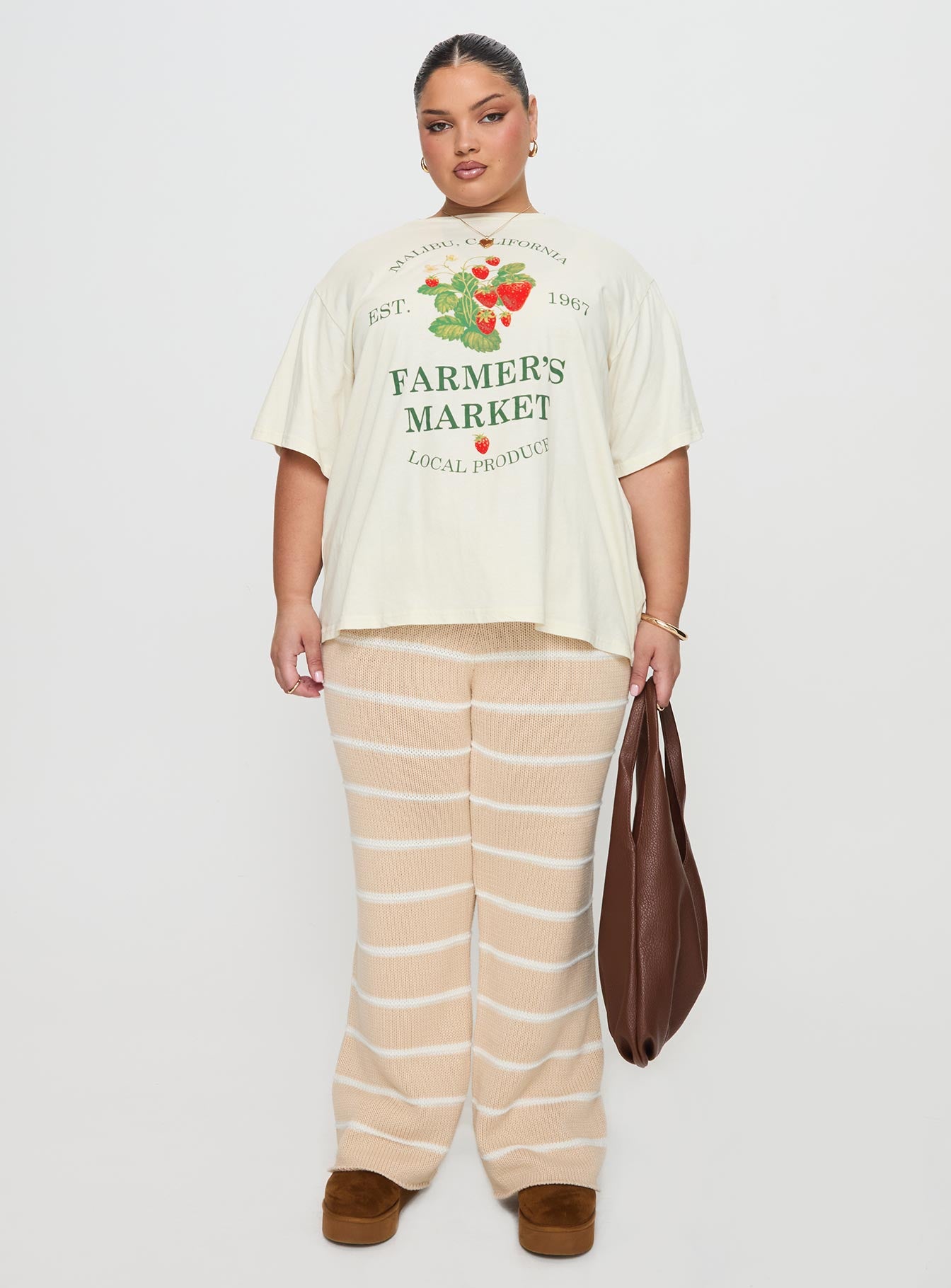 Local Produce Tee Cream Curve